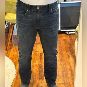 Lee Jeans Extreme motion slim fit tapered leg. 34X30